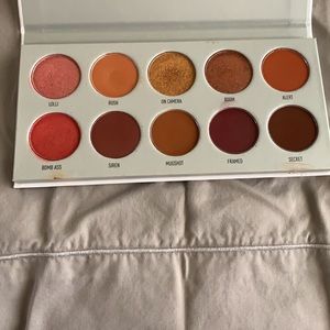 Morphe x Jaclyn Hill Ring the Alarm Palette
